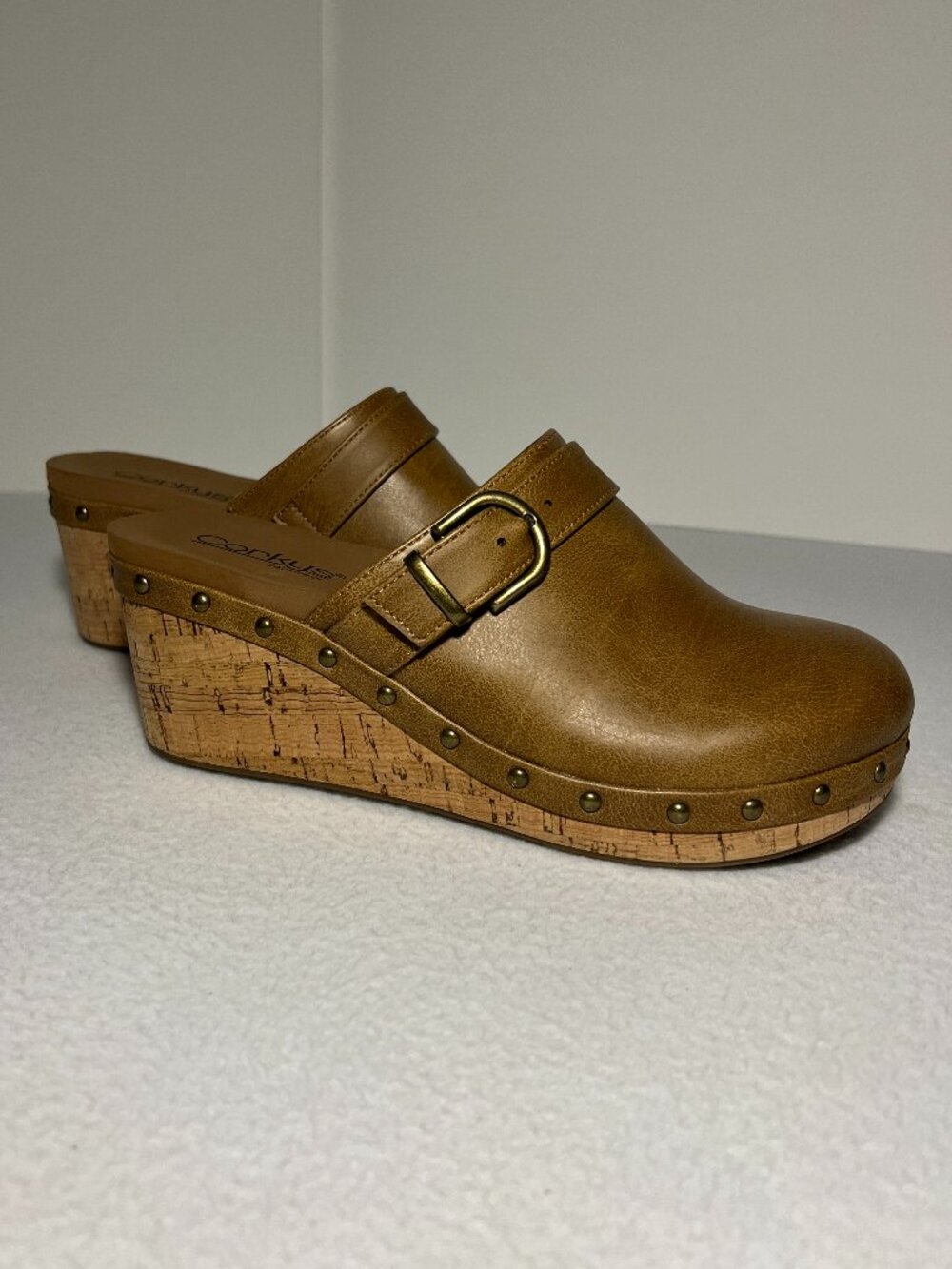 Corkys Footwear Women’s 8 Who Knew Tan Wedge Clogs Studded Cork Platform Adjusta